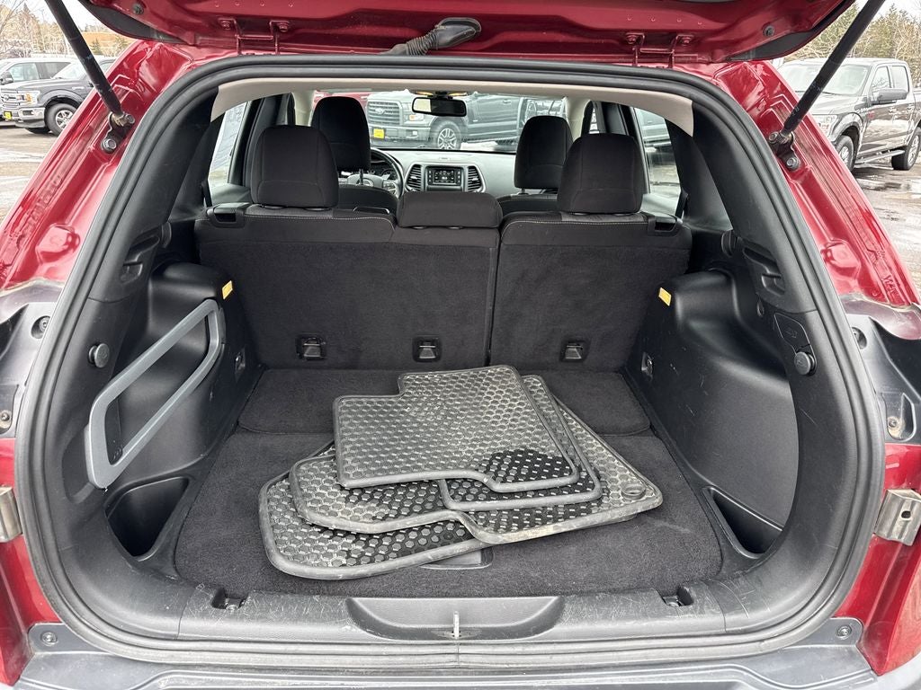 2016 Jeep Cherokee Sport