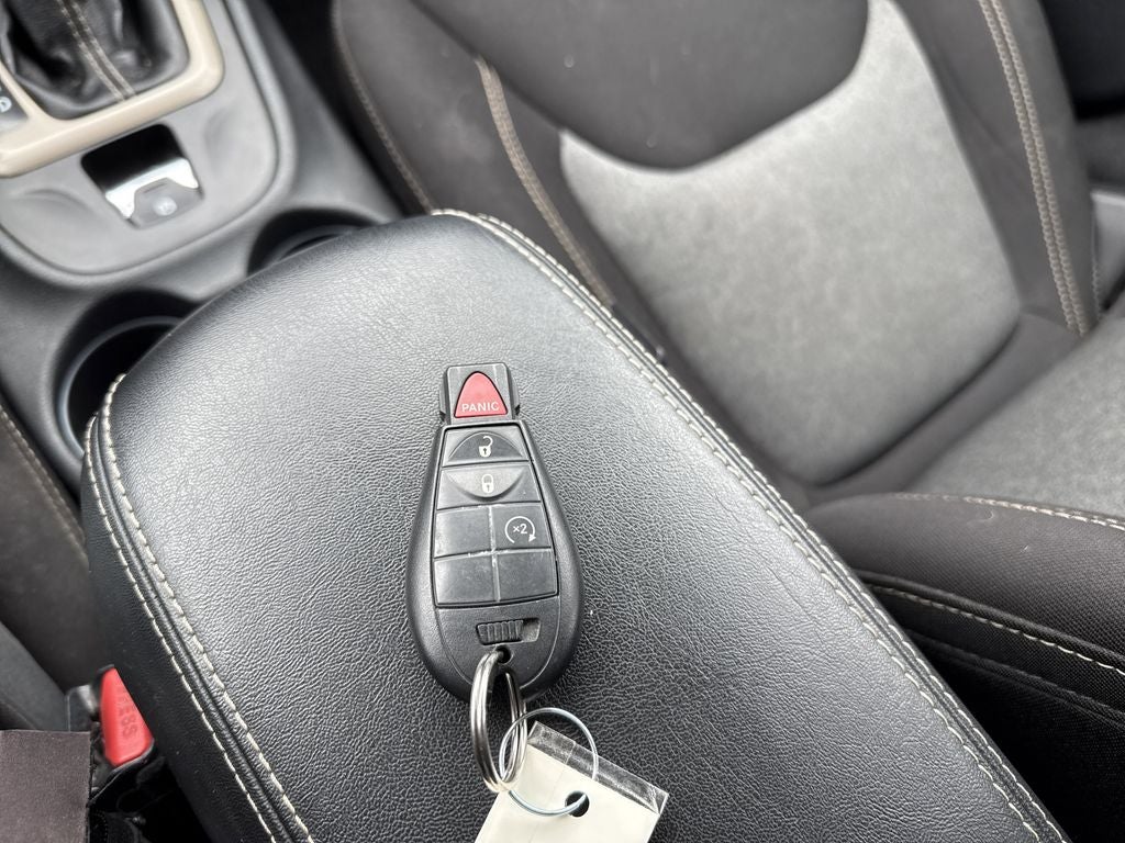 2016 Jeep Cherokee Sport