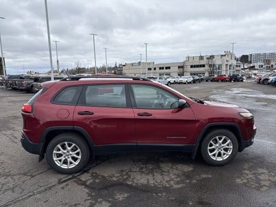2016 Jeep Cherokee Sport