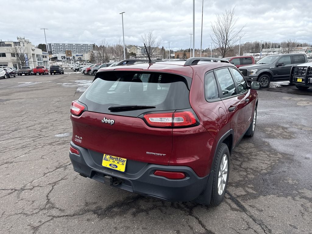 2016 Jeep Cherokee Sport