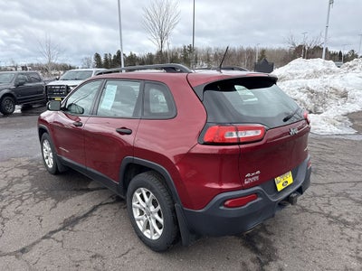 2016 Jeep Cherokee Sport