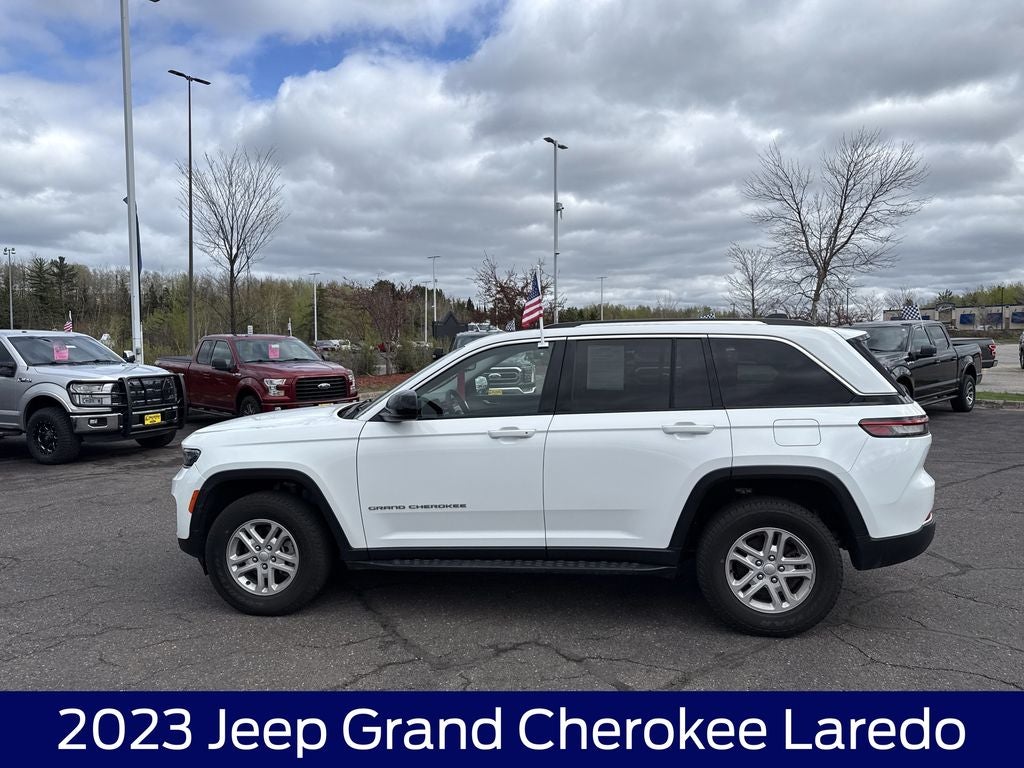 2023 Jeep Grand Cherokee Laredo