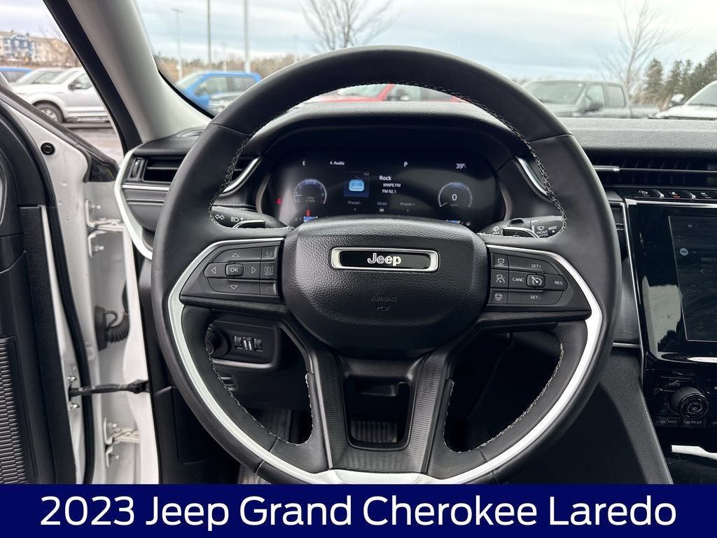 2023 Jeep Grand Cherokee Laredo