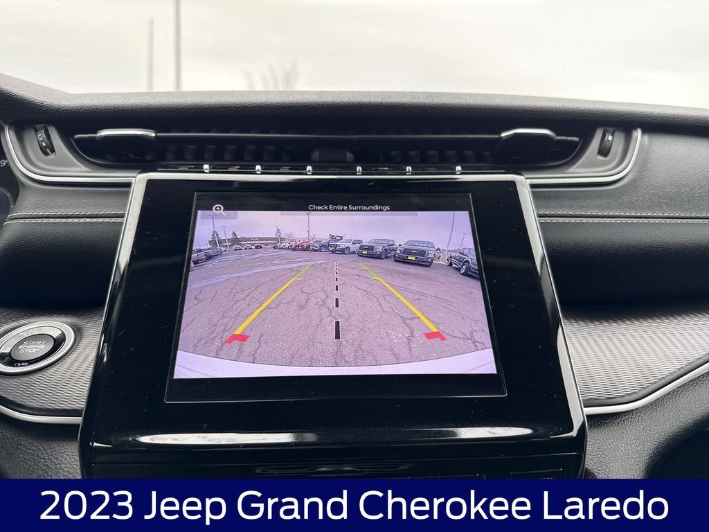 2023 Jeep Grand Cherokee Laredo