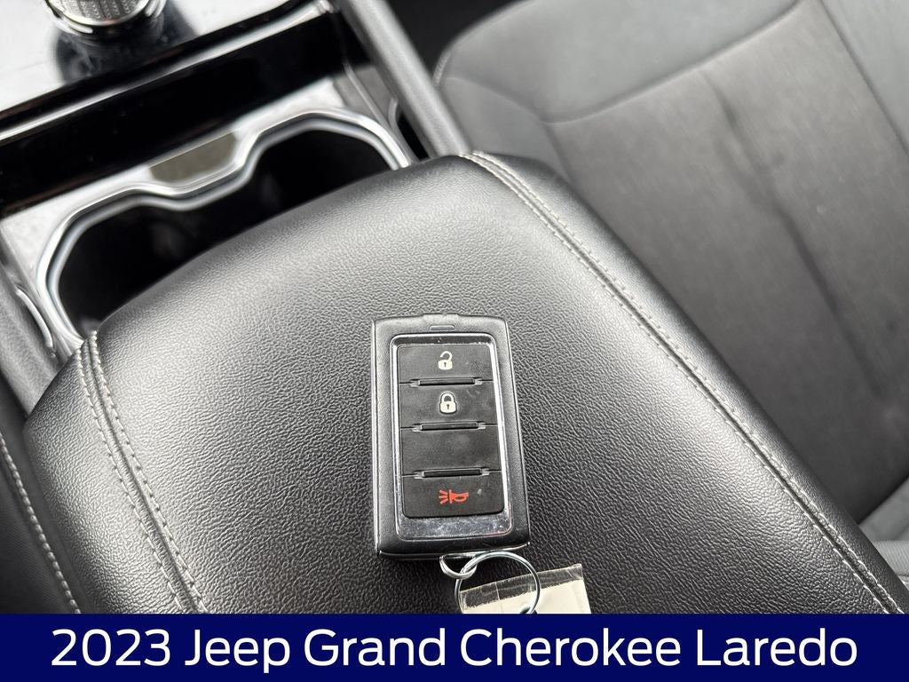 2023 Jeep Grand Cherokee Laredo