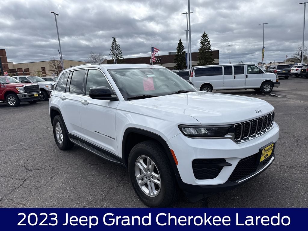 2023 Jeep Grand Cherokee Laredo