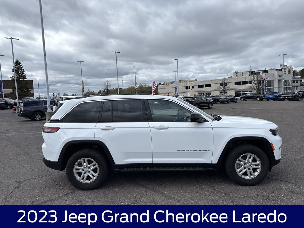 2023 Jeep Grand Cherokee Laredo