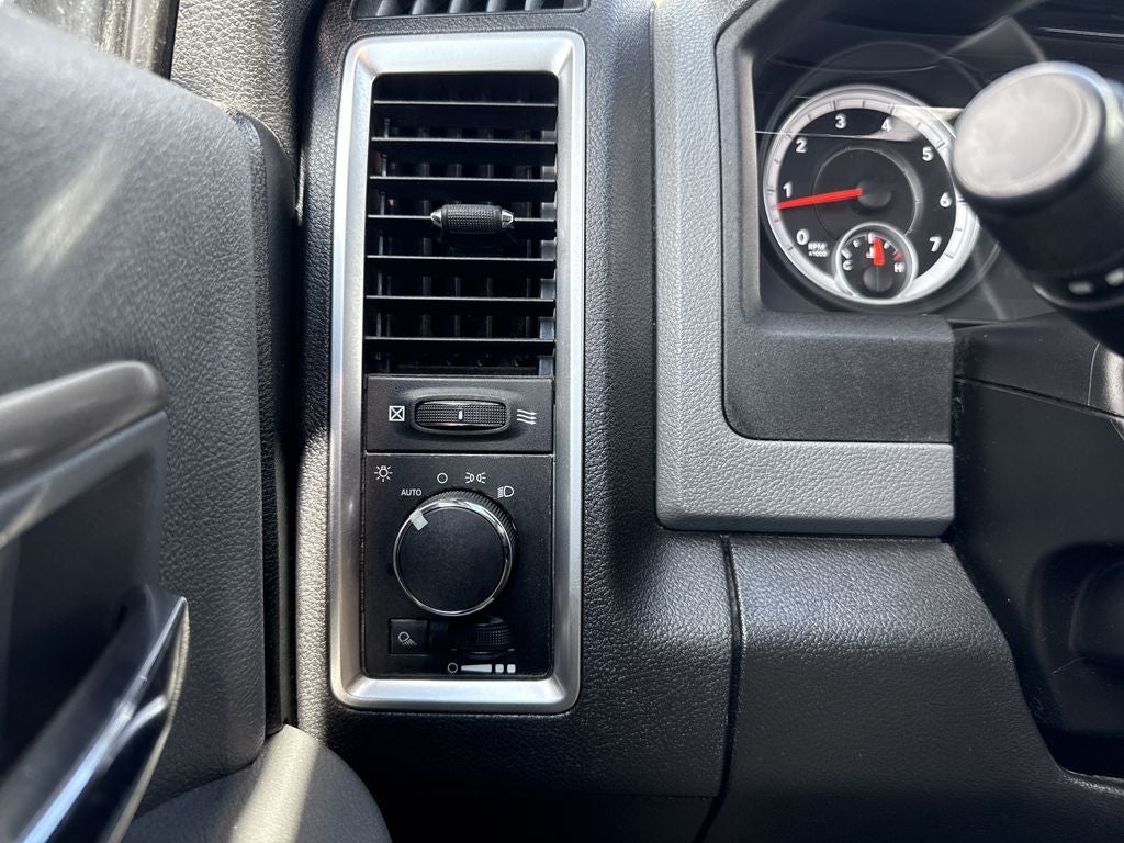 2013 RAM 1500 SLT