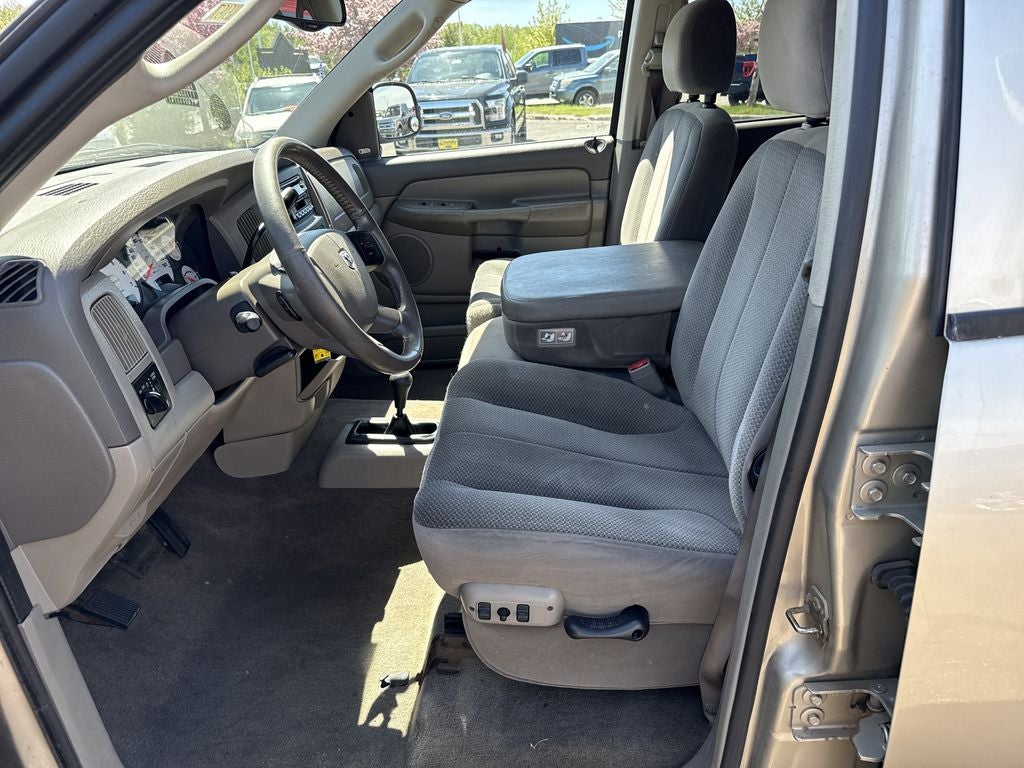 2004 Dodge Ram 1500 SLT