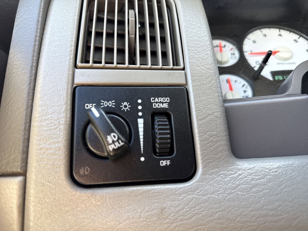 2004 Dodge Ram 1500 SLT