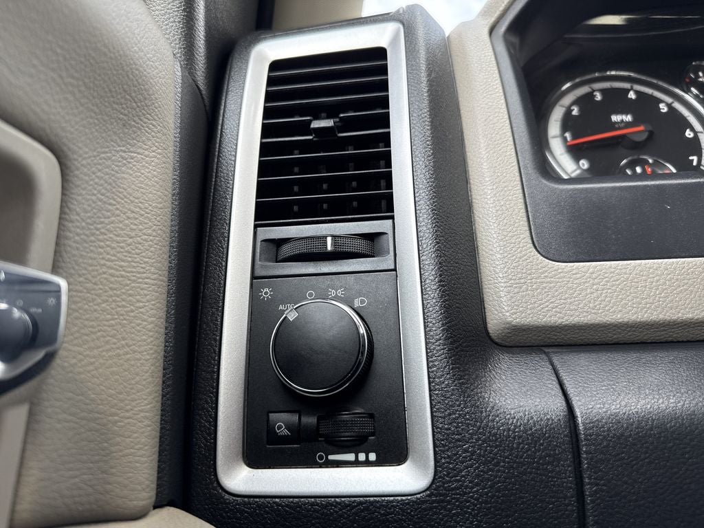 2011 RAM 1500 SLT