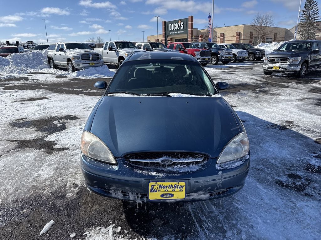 2002 Ford Taurus SE