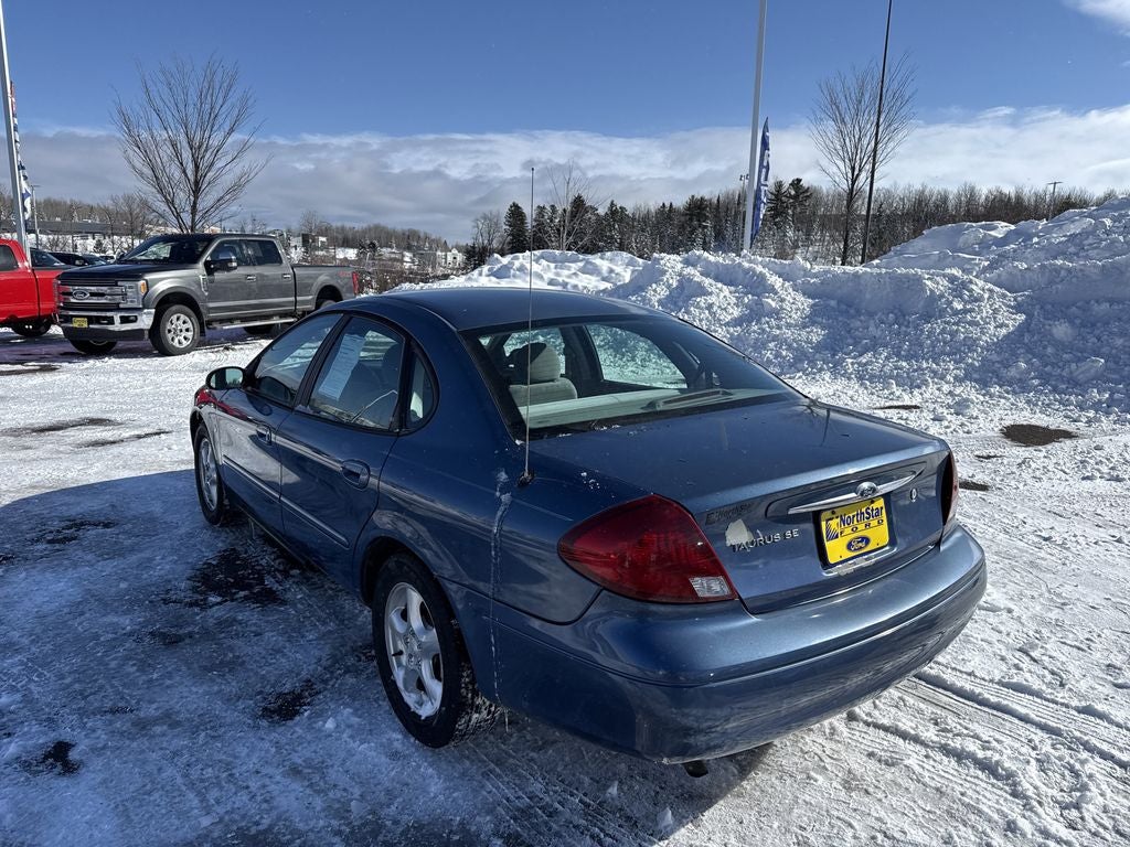 2002 Ford Taurus SE