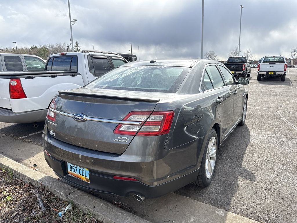 2015 Ford Taurus SEL