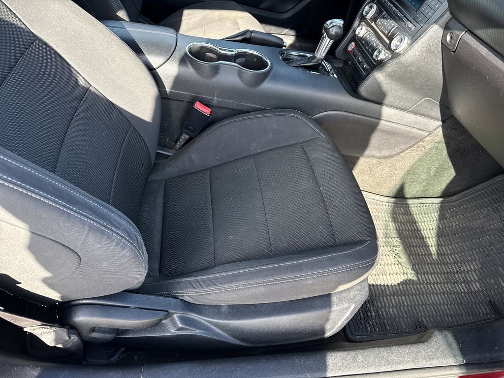 2015 Ford Mustang V6