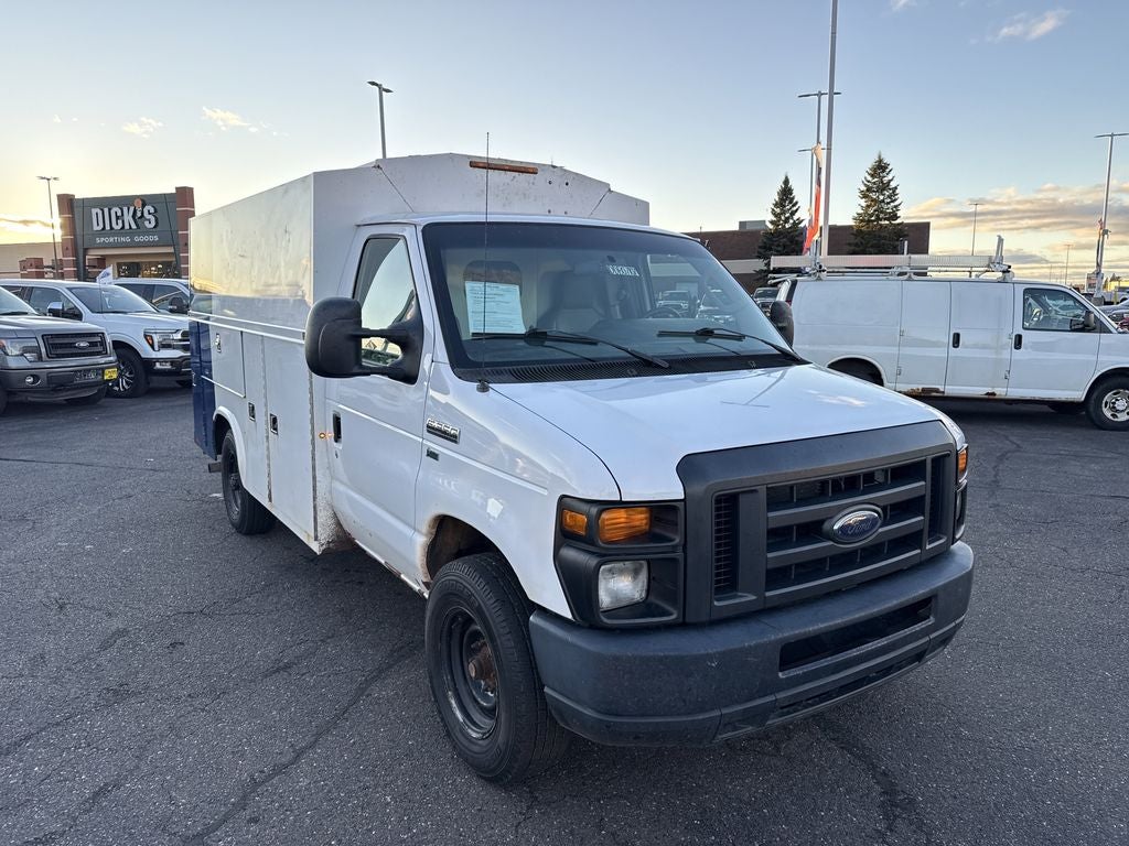 2013 Ford E-350SD Base Cutaway
