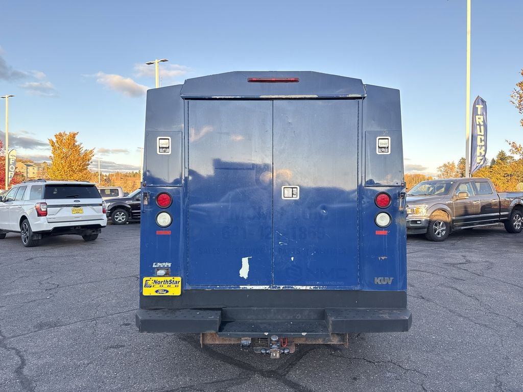 2013 Ford E-350SD Base Cutaway