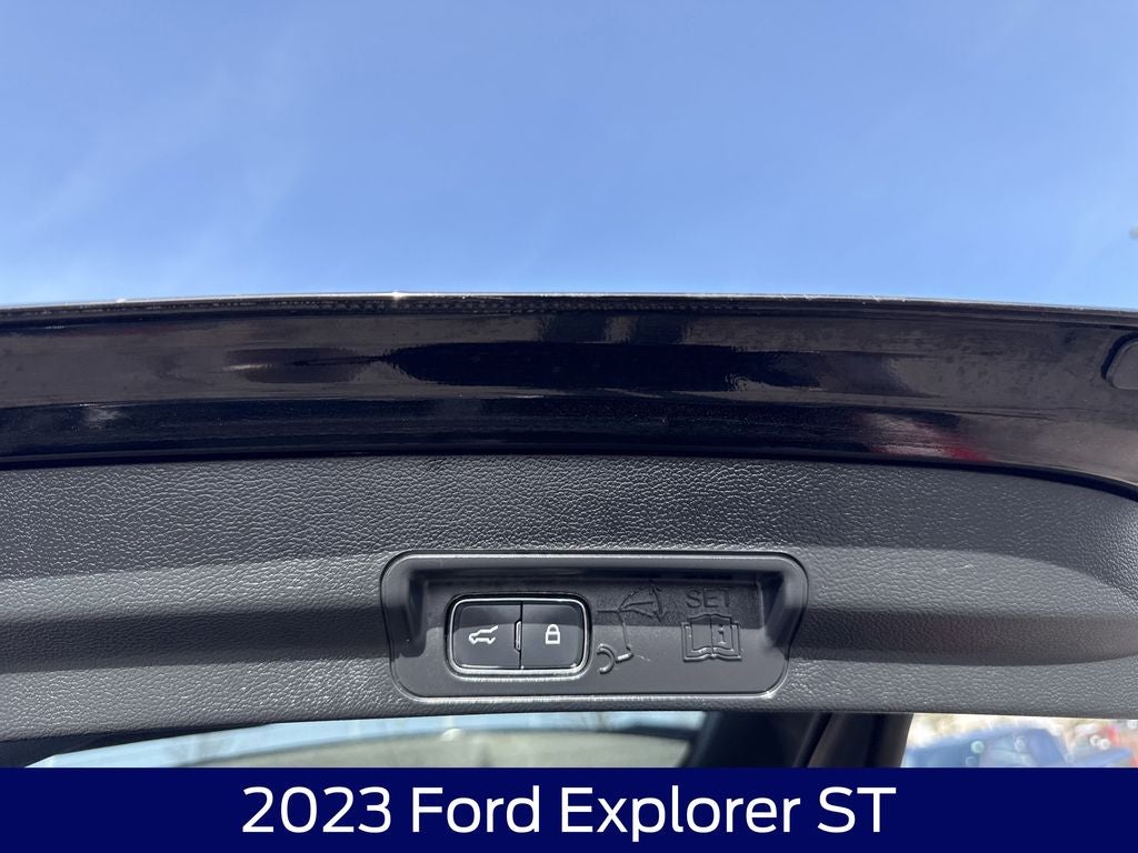2023 Ford Explorer ST