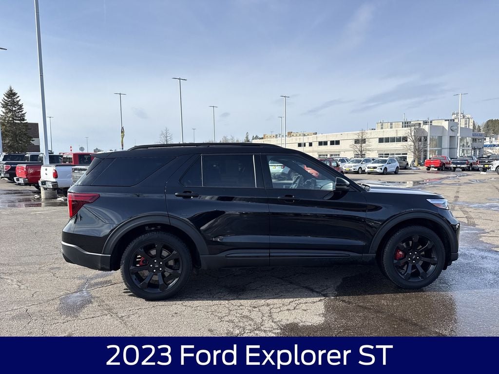2023 Ford Explorer ST