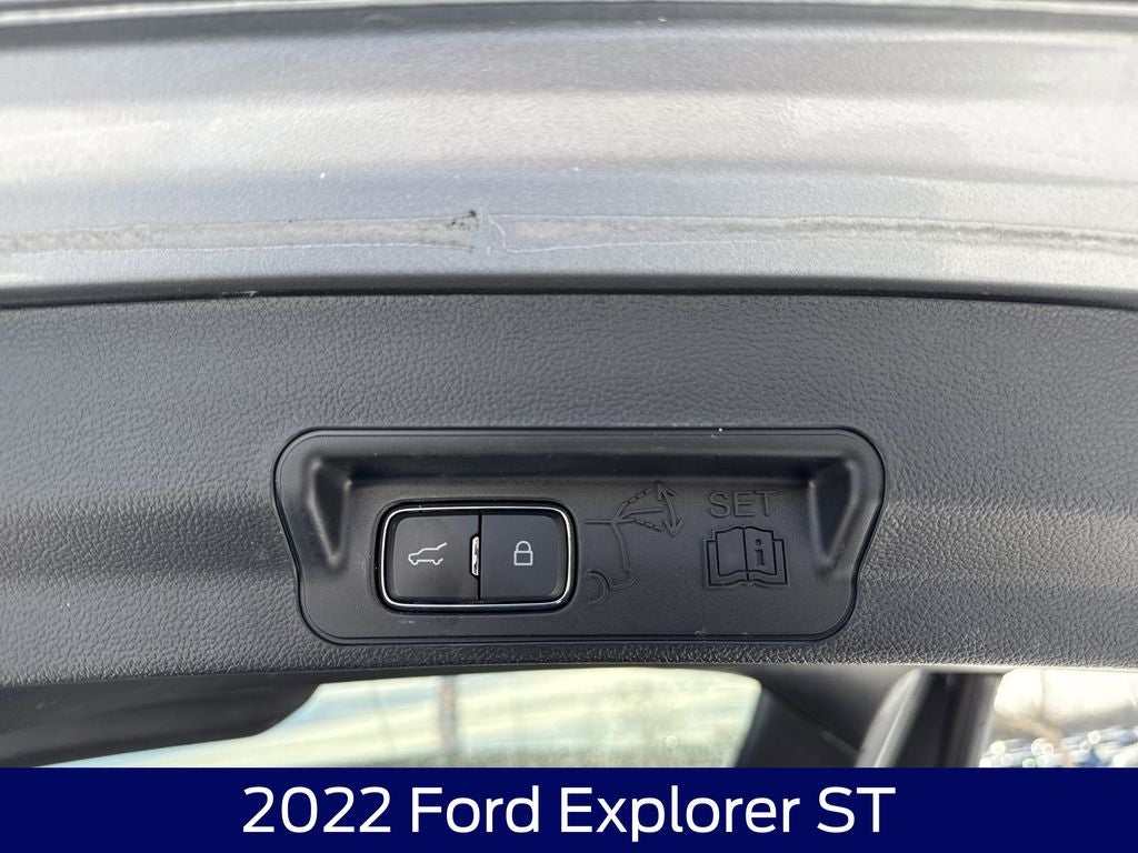 2022 Ford Explorer ST