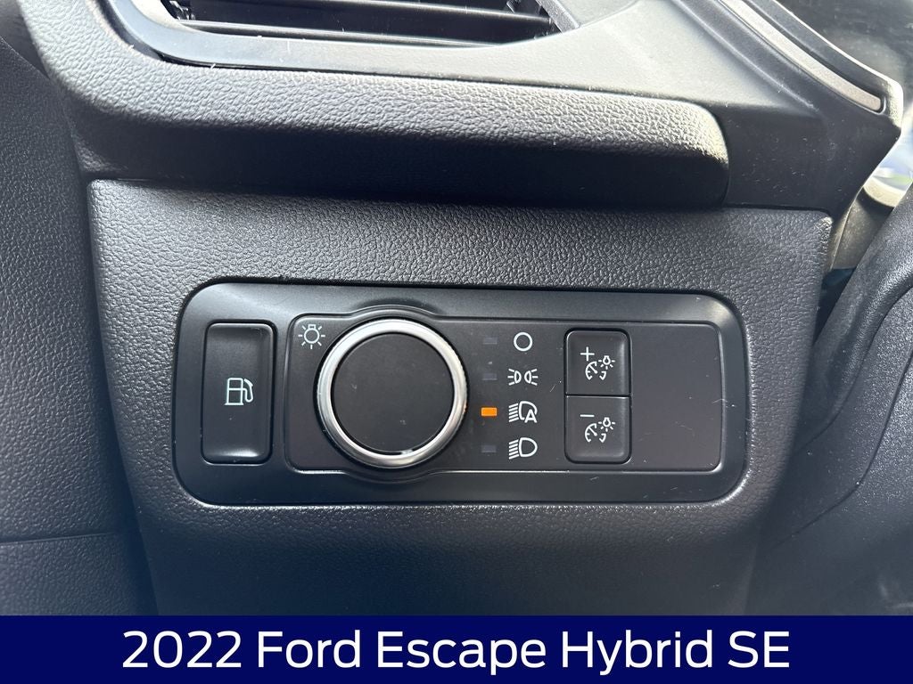 2022 Ford Escape Hybrid SE