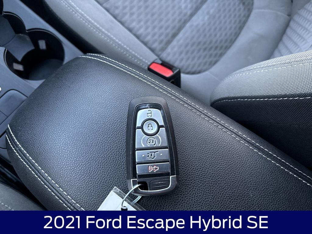 2021 Ford Escape SE Hybrid