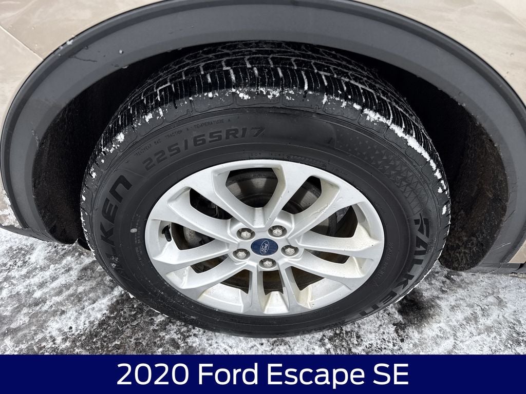 2020 Ford Escape SE