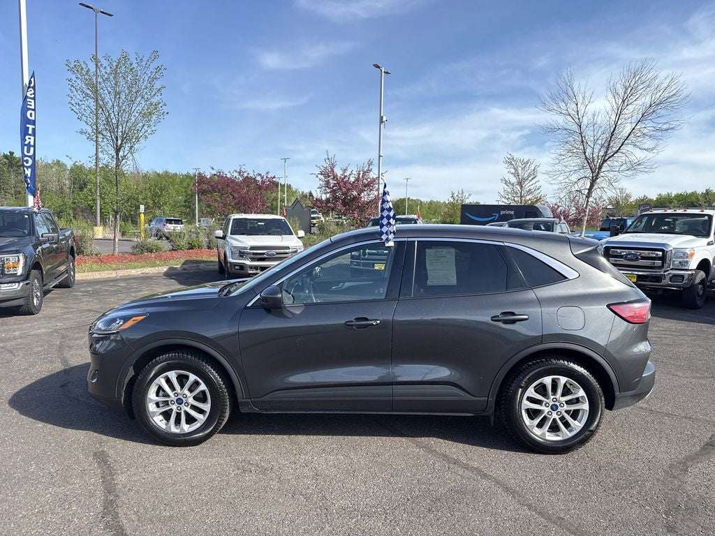 2020 Ford Escape SE