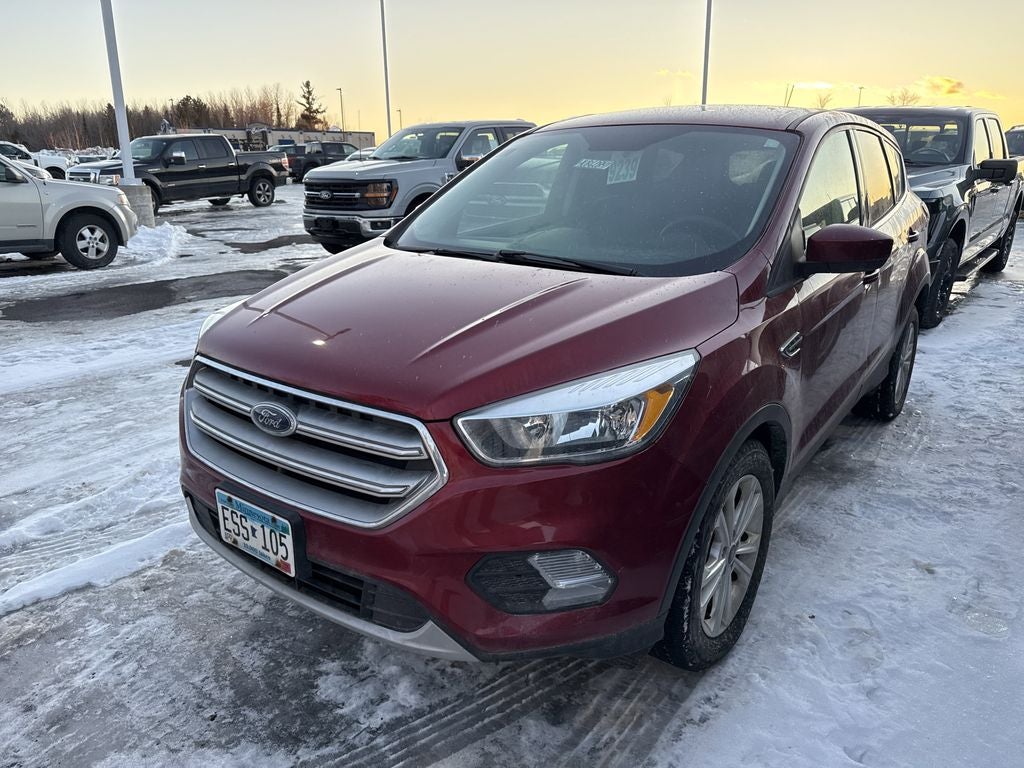 Used 2017 Ford Escape SE with VIN 1FMCU9GD1HUB60841 for sale in Duluth, Minnesota