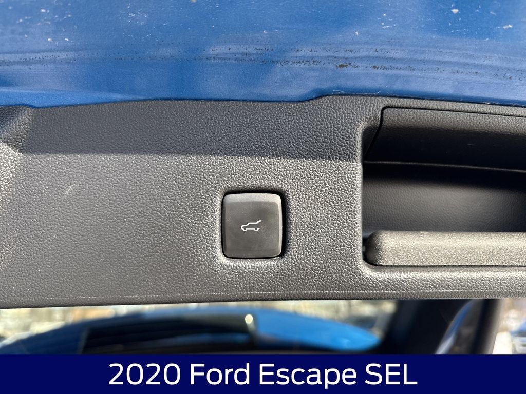 2020 Ford Escape SEL