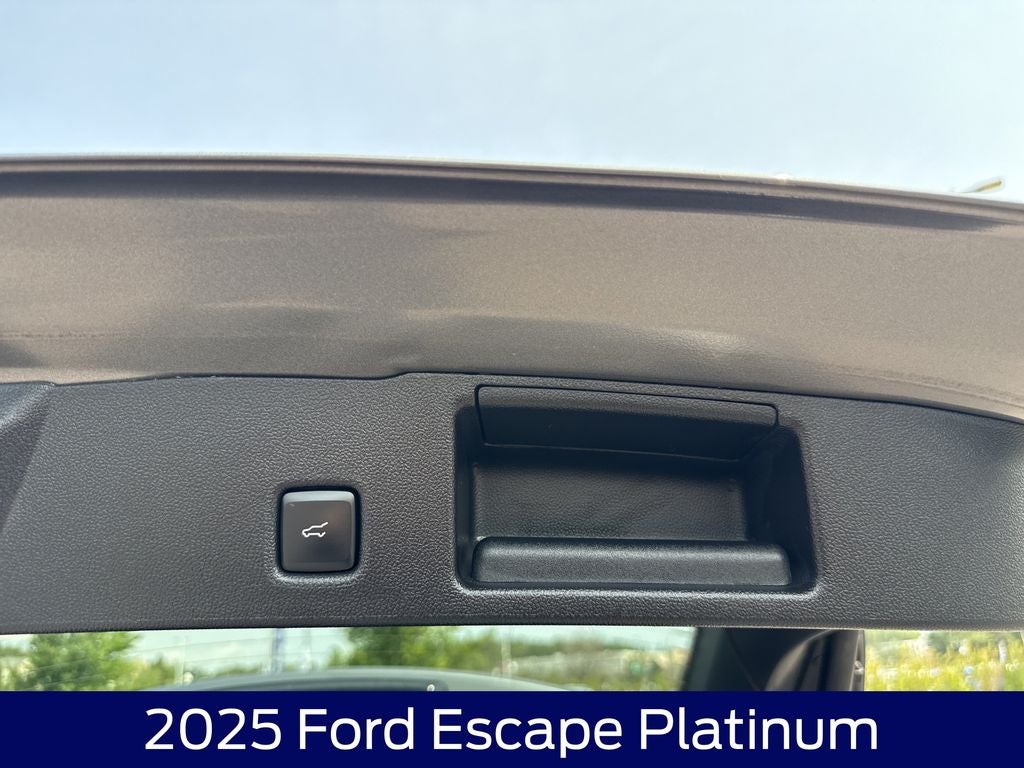 2025 Ford Escape Platinum