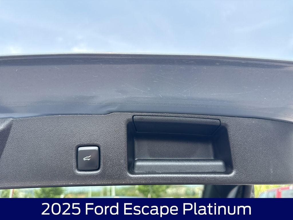 2025 Ford Escape Platinum
