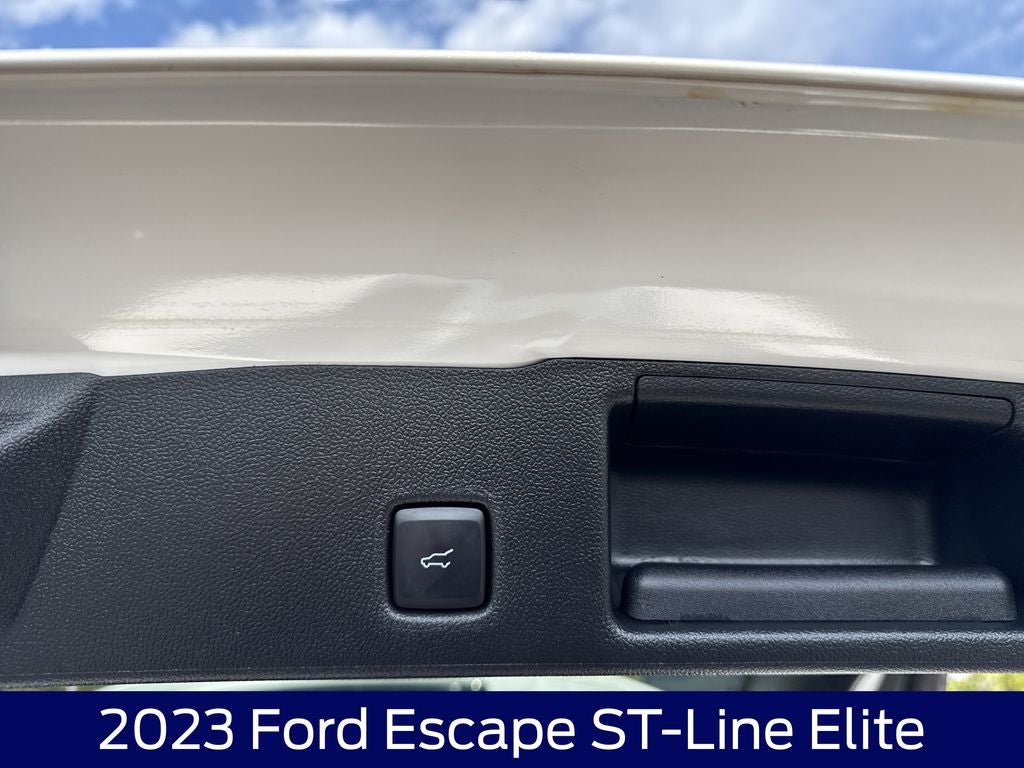 2023 Ford Escape ST-Line Elite