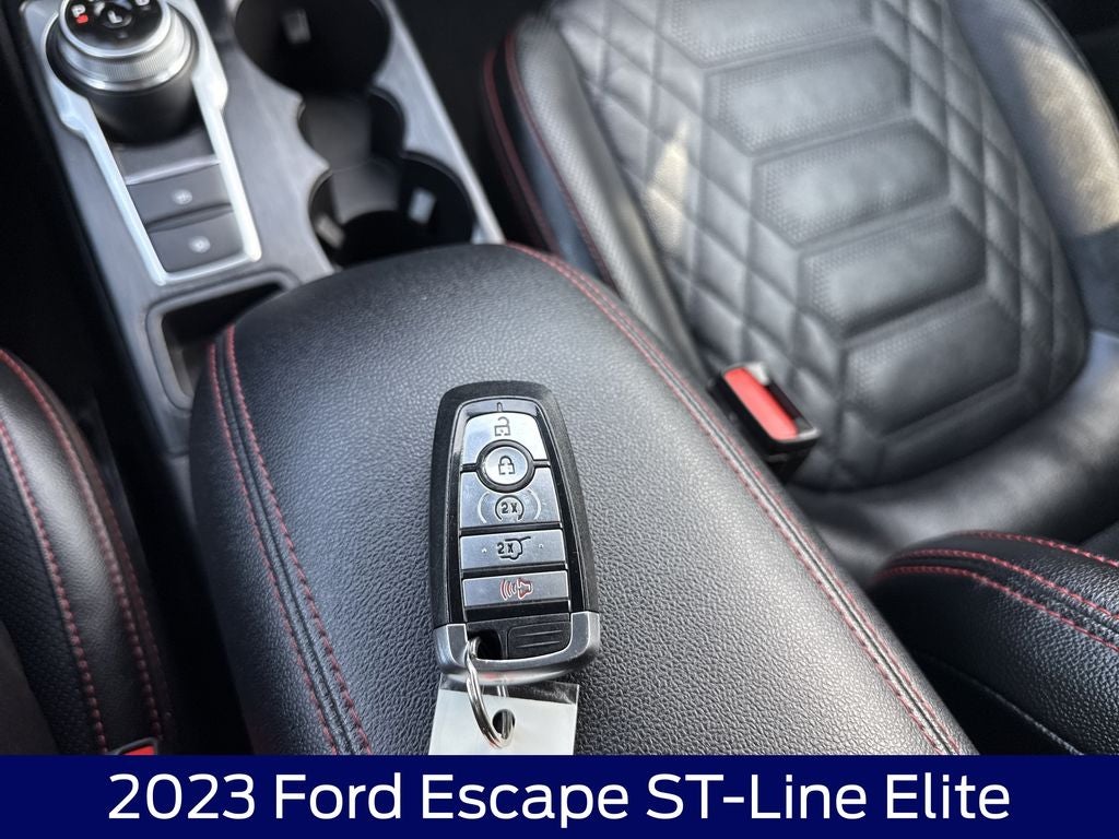 2023 Ford Escape ST-Line Elite