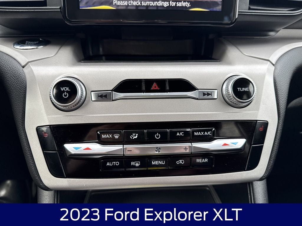 2023 Ford Explorer XLT