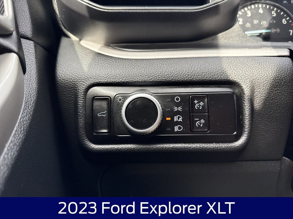 2023 Ford Explorer XLT