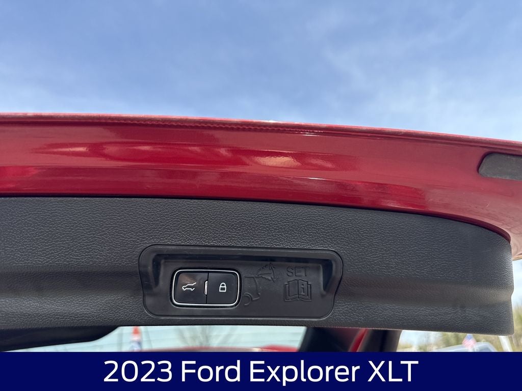 2023 Ford Explorer XLT