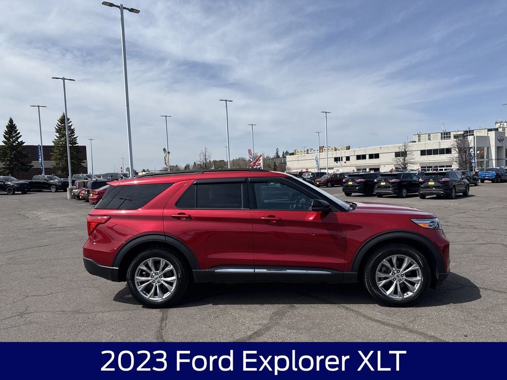 2023 Ford Explorer XLT