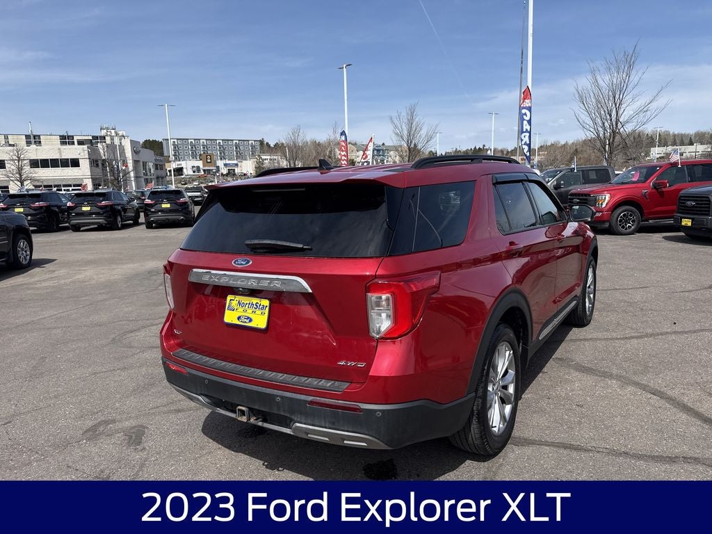 2023 Ford Explorer XLT