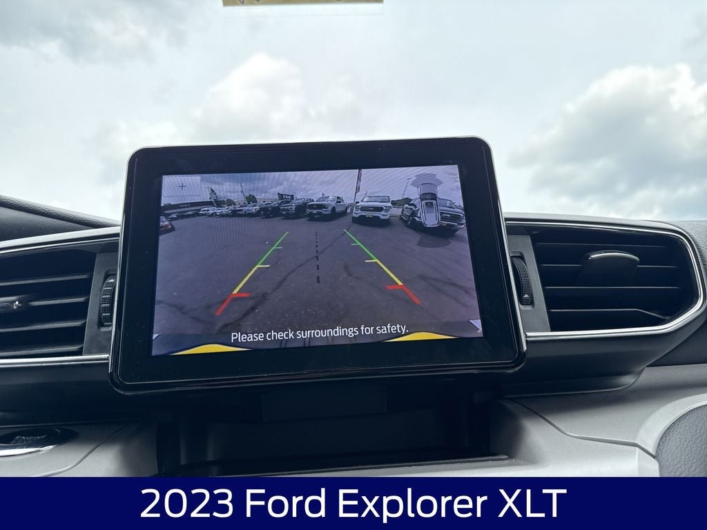 2023 Ford Explorer XLT