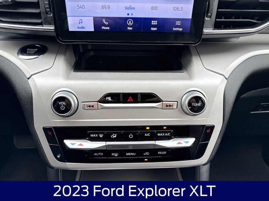 2023 Ford Explorer XLT