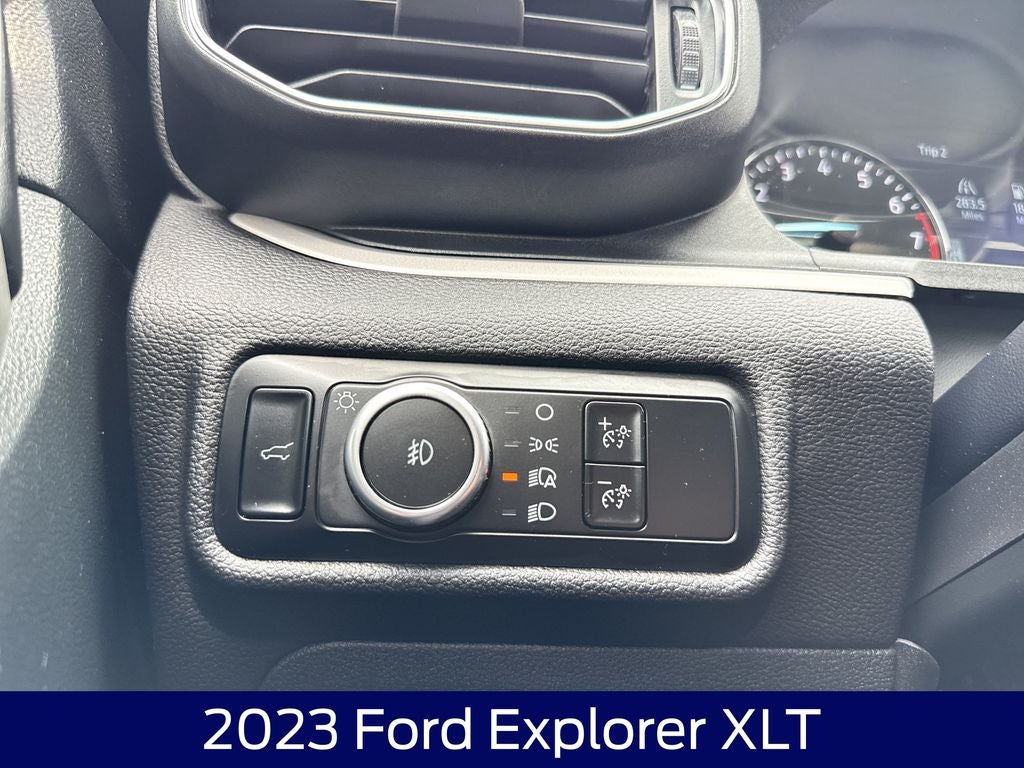 2023 Ford Explorer XLT