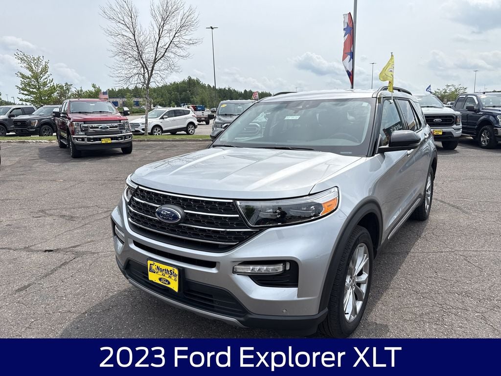 2023 Ford Explorer XLT