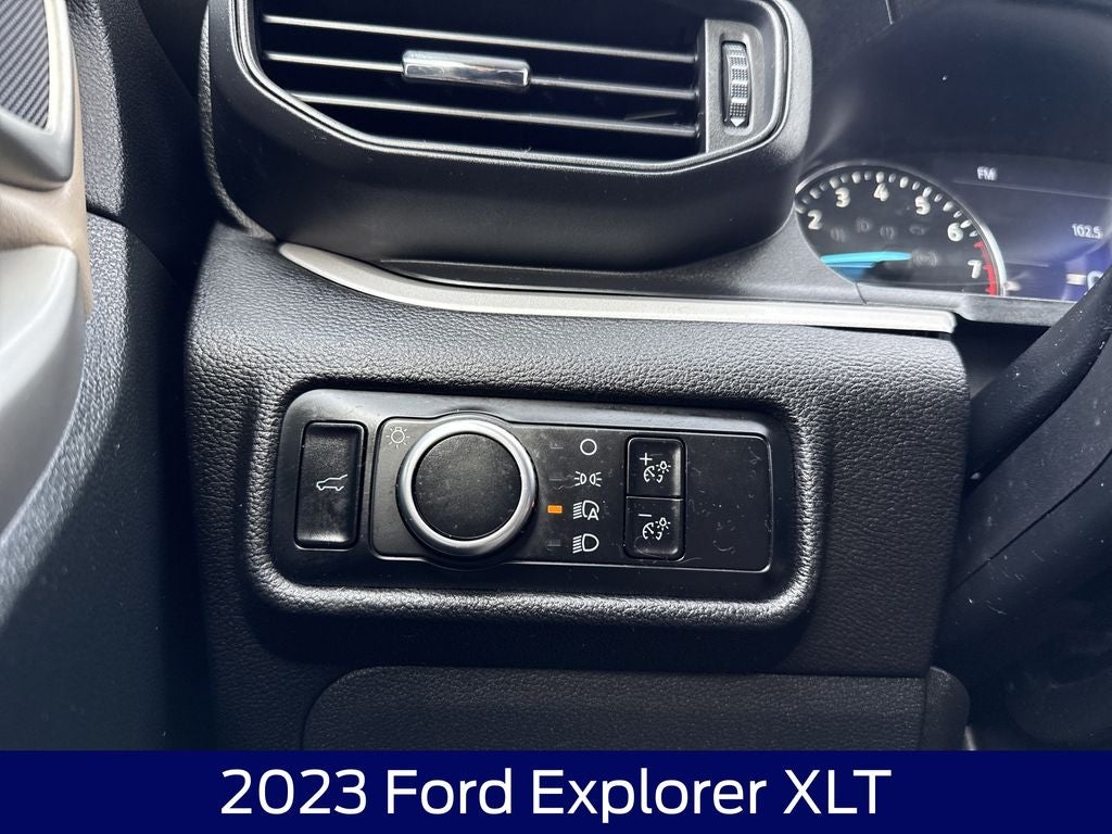 2023 Ford Explorer XLT