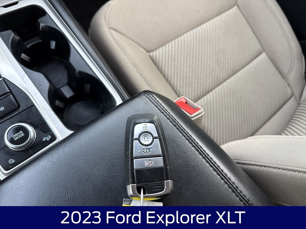 2023 Ford Explorer XLT