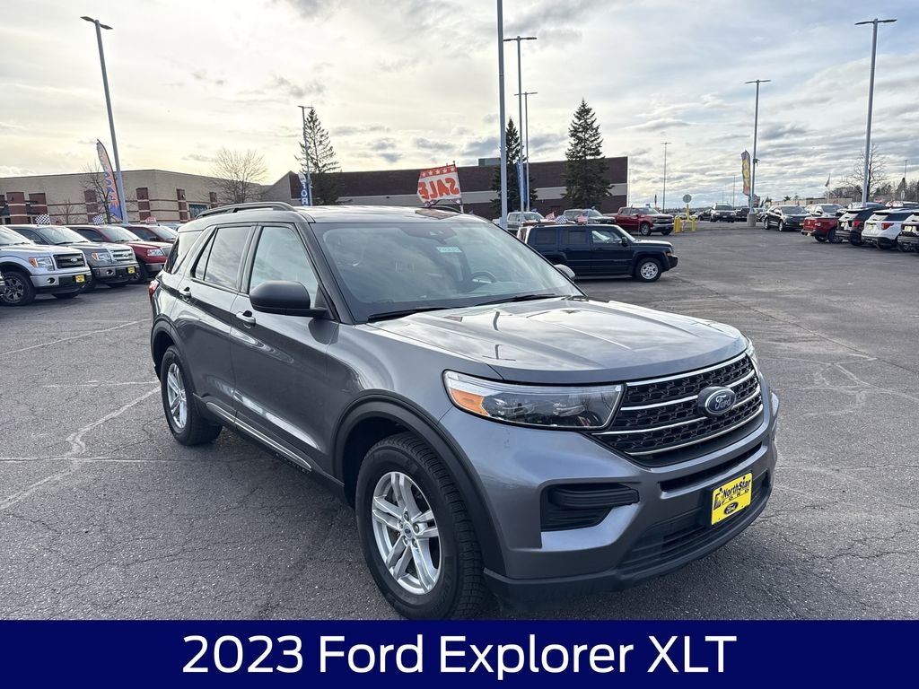 2023 Ford Explorer XLT