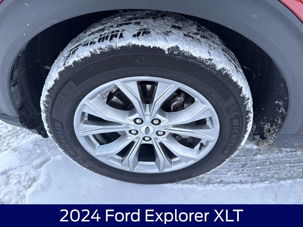 2024 Ford Explorer XLT