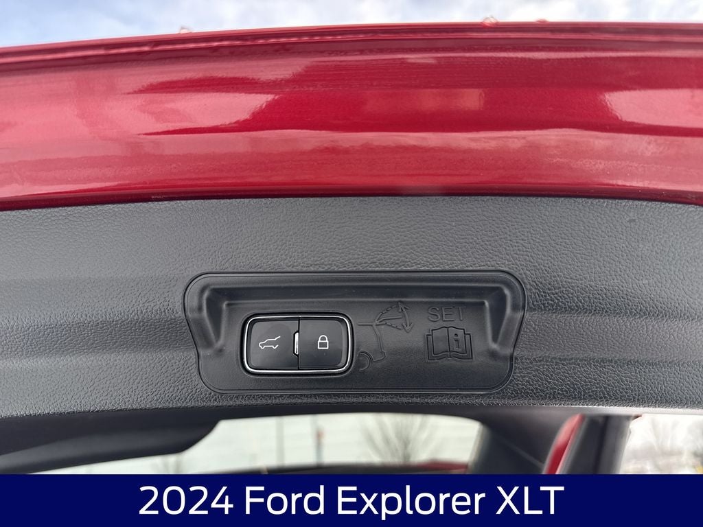 2024 Ford Explorer XLT