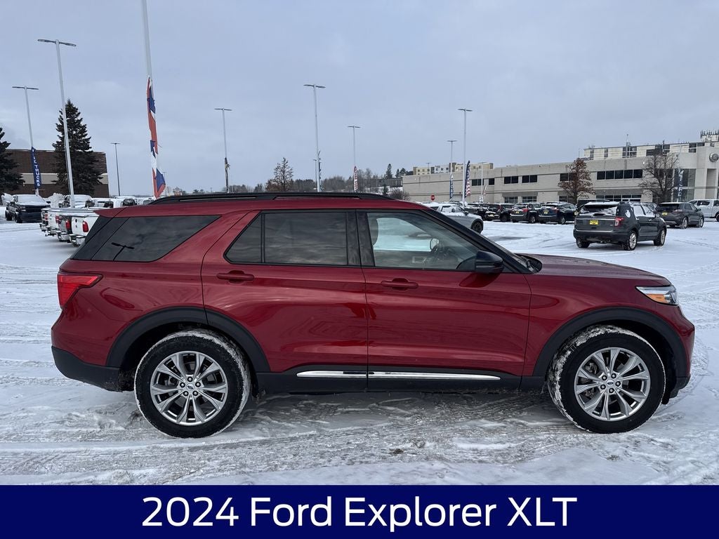 2024 Ford Explorer XLT