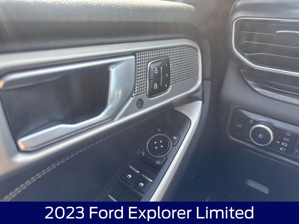 2023 Ford Explorer Limited